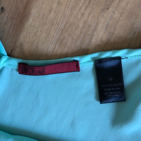 Summer Top - Picture 4 of 4